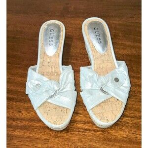 GUESS Silver Metallic Bow Wedge Sandals Women's Size 8M‎ Peep Toe Cork Platform